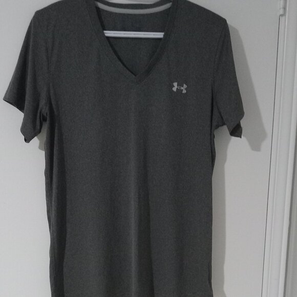 Hummer T-shirt short sleeves grey colour women's size L V-neck logo H on left to - Picture 2 of 3